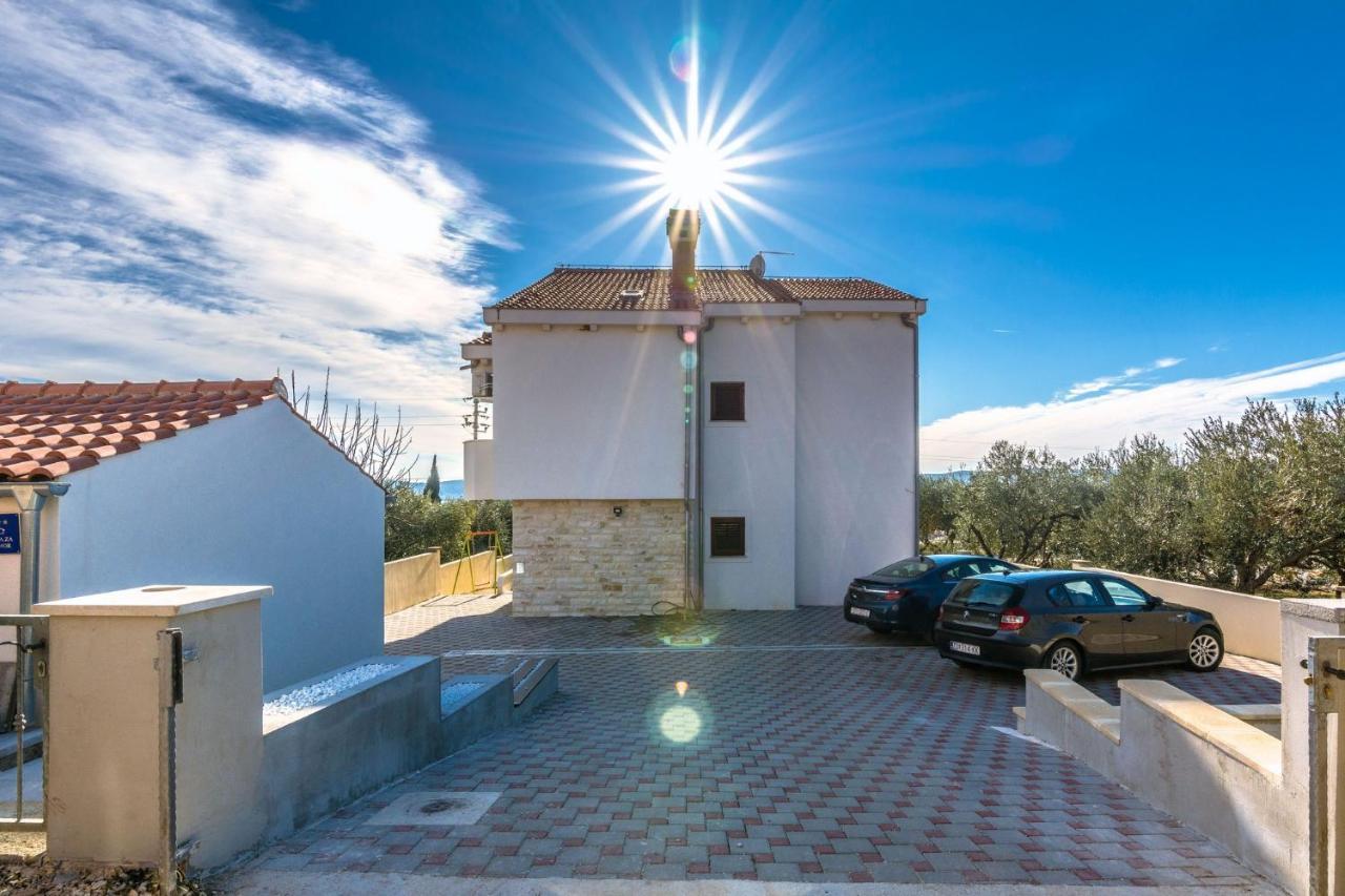 Villa Slavica Sveti Filip i Jakov Esterno foto