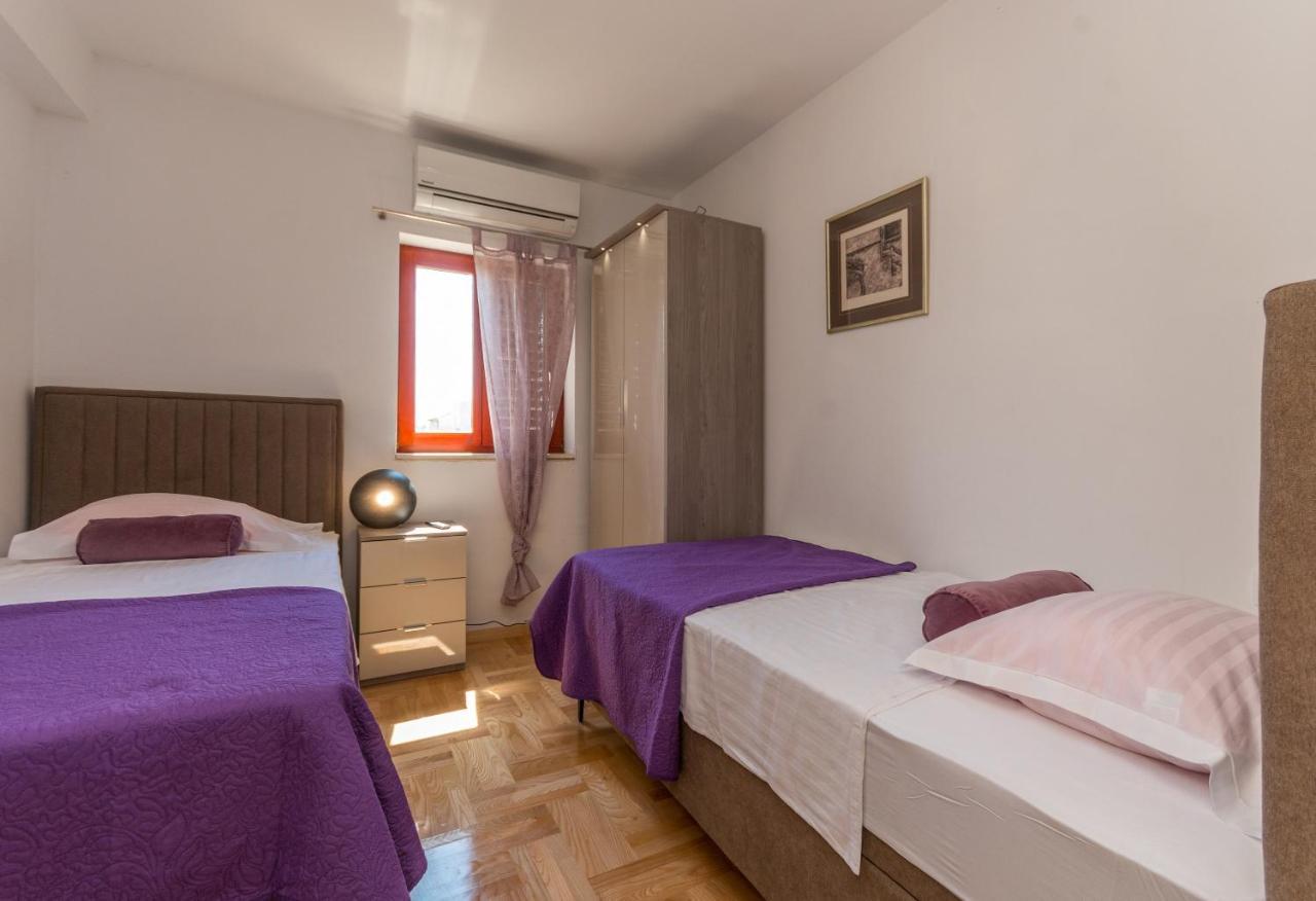 Villa Slavica Sveti Filip i Jakov Esterno foto
