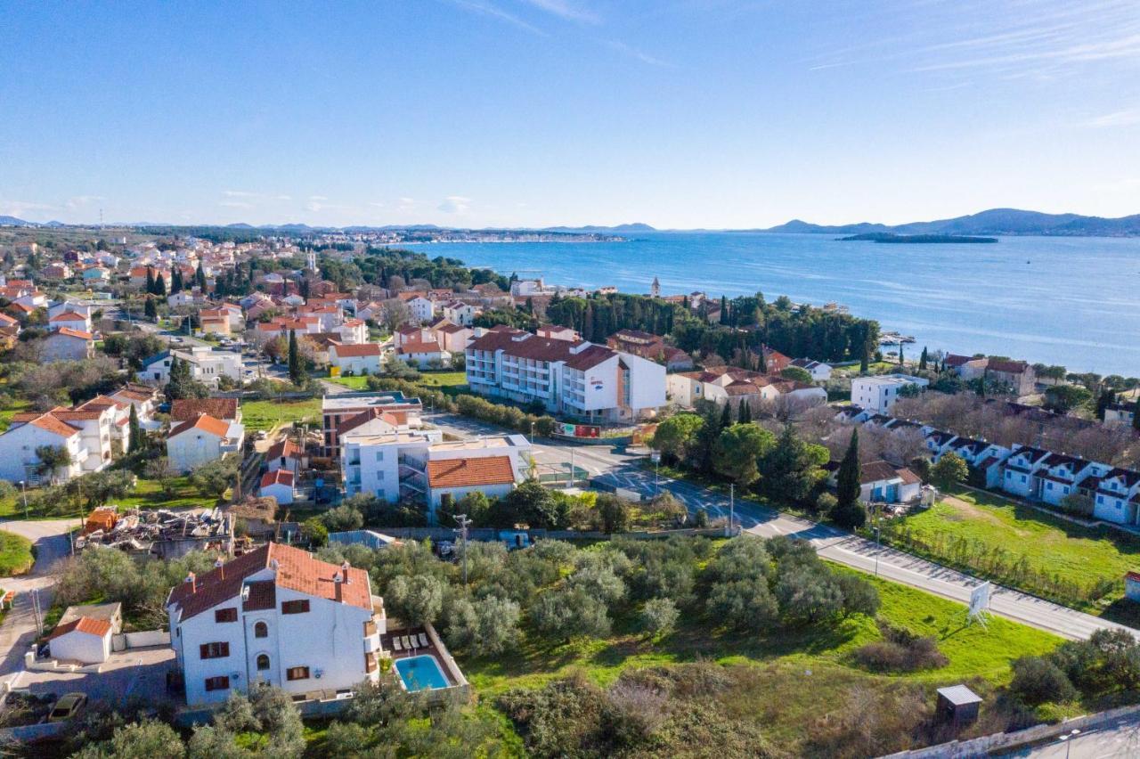 Villa Slavica Sveti Filip i Jakov Esterno foto