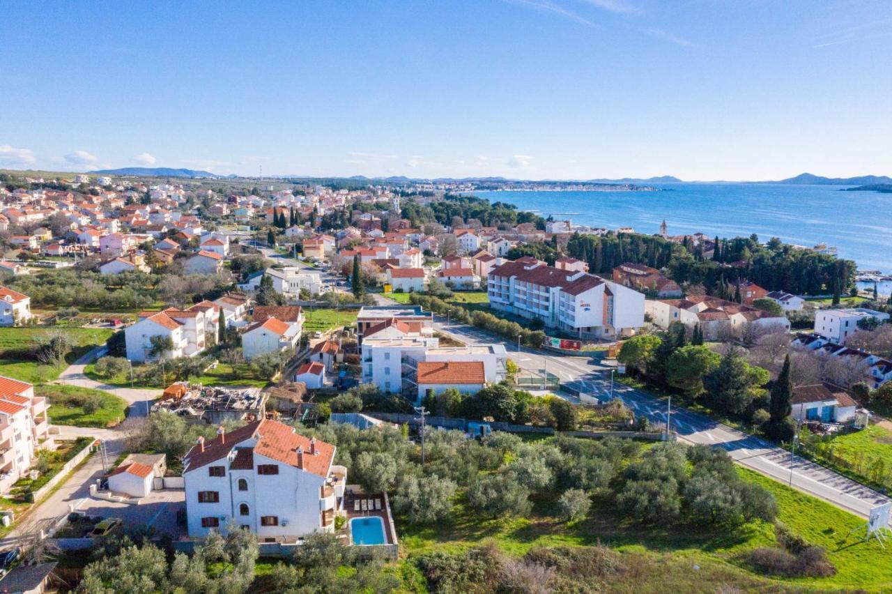 Villa Slavica Sveti Filip i Jakov Esterno foto