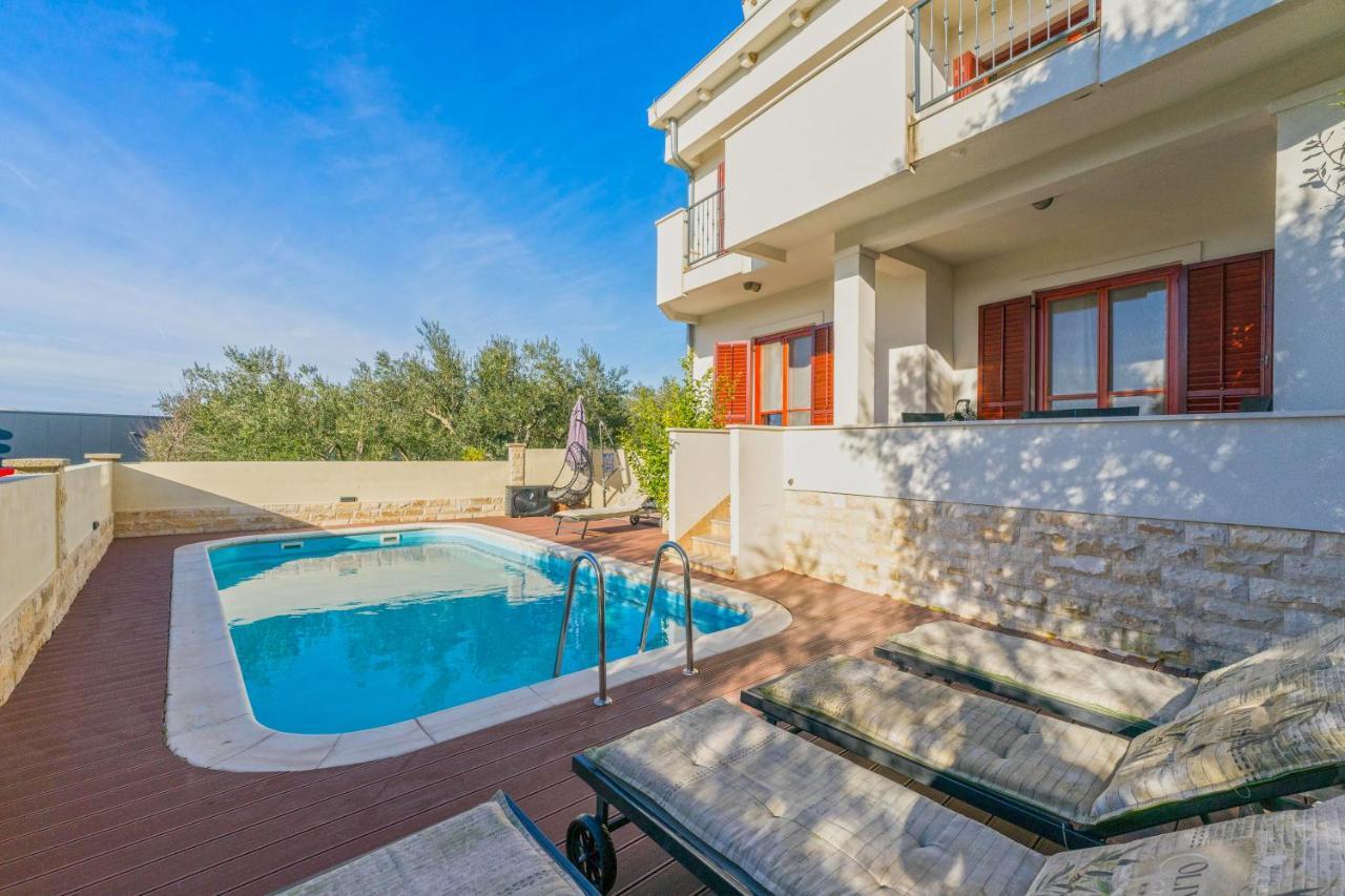 Villa Slavica Sveti Filip i Jakov Esterno foto